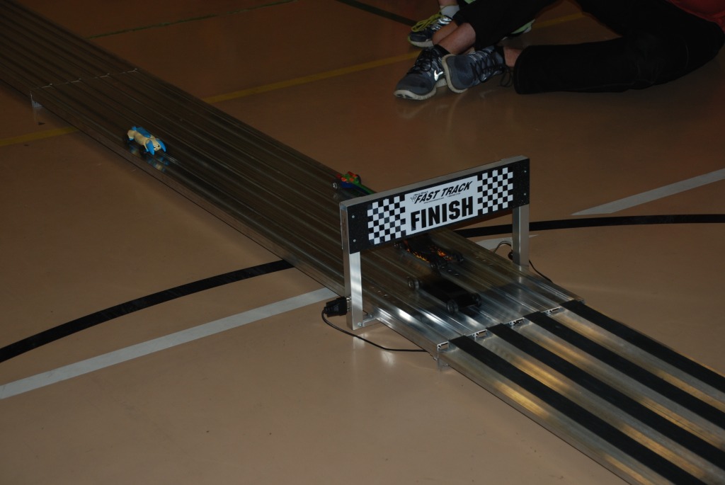 2014/2014-03 Ian's Pinewood Derby/1024x768_2014-03-22 Pack 25 Pinewood Derby15.jpg